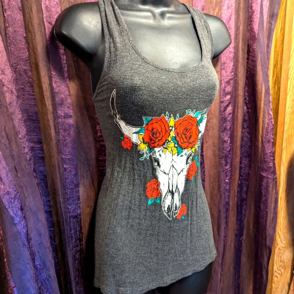 Skull Roses 🌹 Cow Steer Western Southwestern Racer tank Soft Gray 🩶  Med